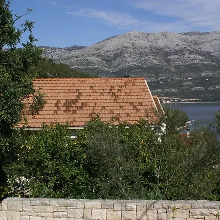 By The Sea Zrnovska Banja, - 4347 * קורצולה