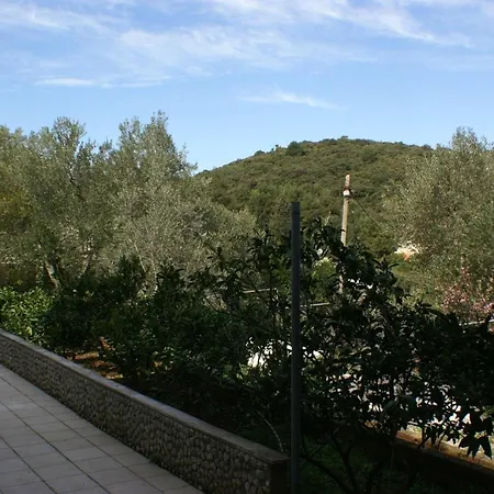 By The Sea Zrnovska Banja, - 4347 דירה